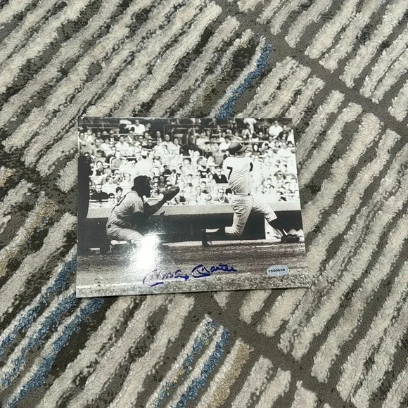 Yogi Berra Mickey Mantle New York Yankees signed photo - Picture 1 of 1